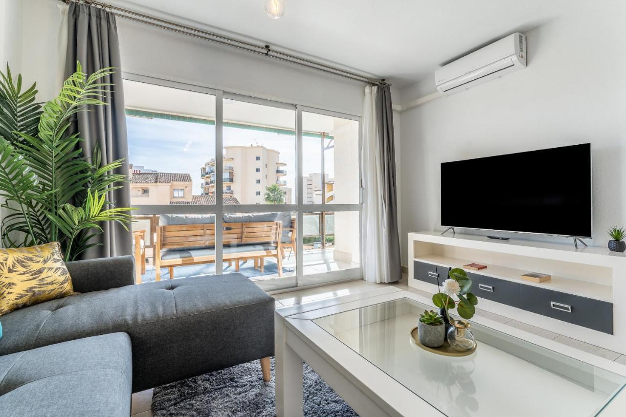 Sea View 2 Bedroom Apartment 2 Min Away From The Beach توريمولينوس المظهر الخارجي الصورة