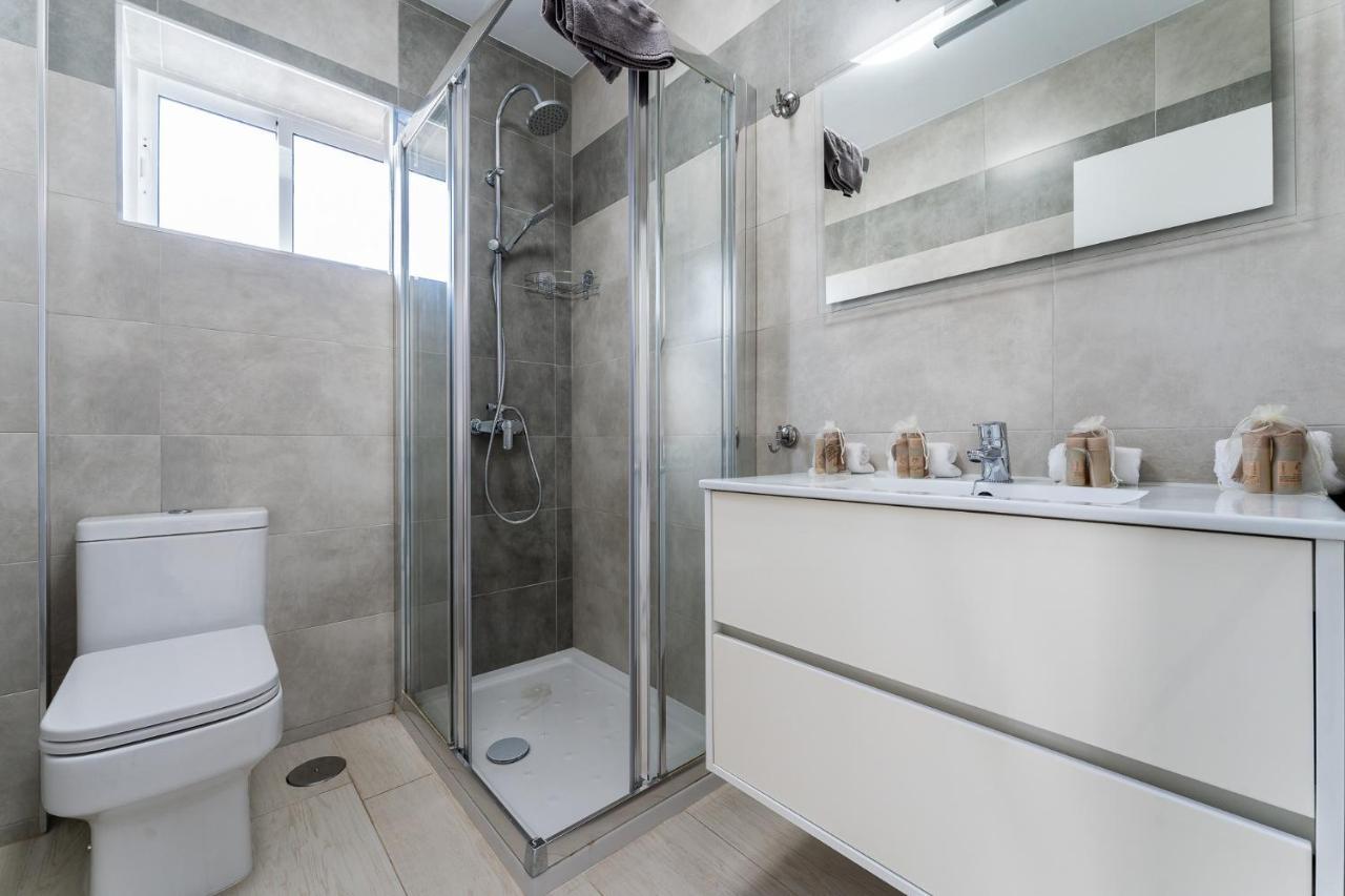 Sea View 2 Bedroom Apartment 2 Min Away From The Beach توريمولينوس المظهر الخارجي الصورة